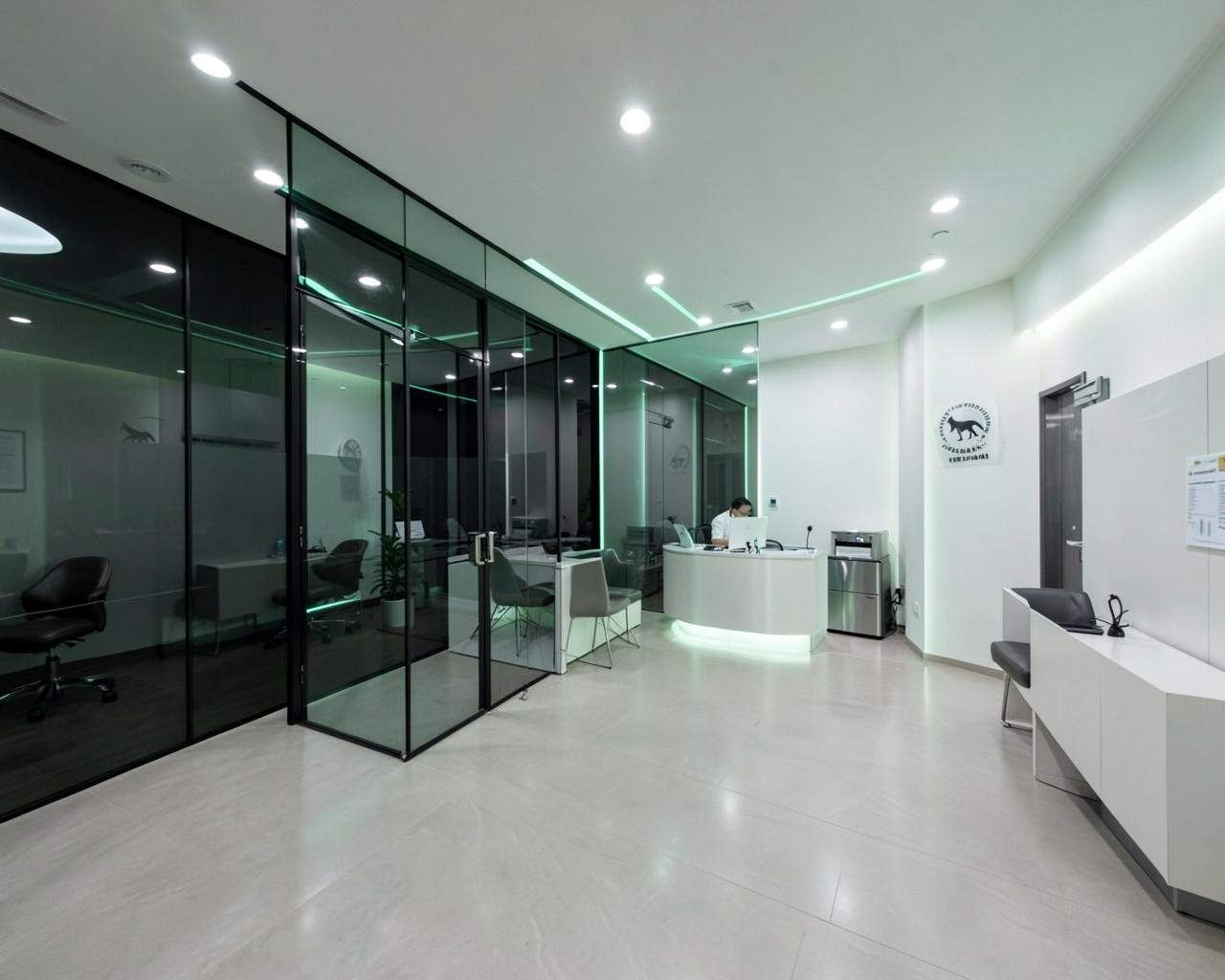 Interior moderno da clínica DayCare Pet Vet